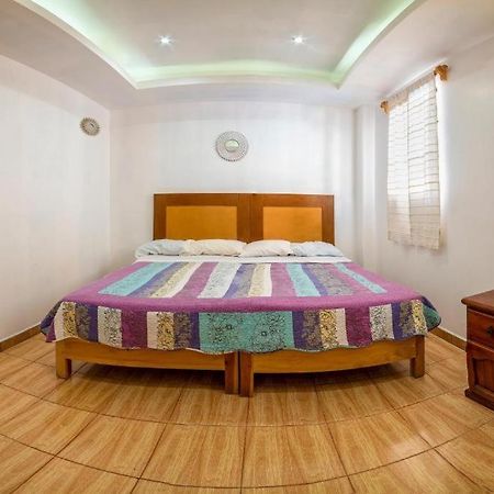 Hostal Casa Pajaritos 塔斯科·德·阿拉尔孔 外观 照片
