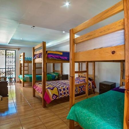Hostal Casa Pajaritos 塔斯科·德·阿拉尔孔 外观 照片